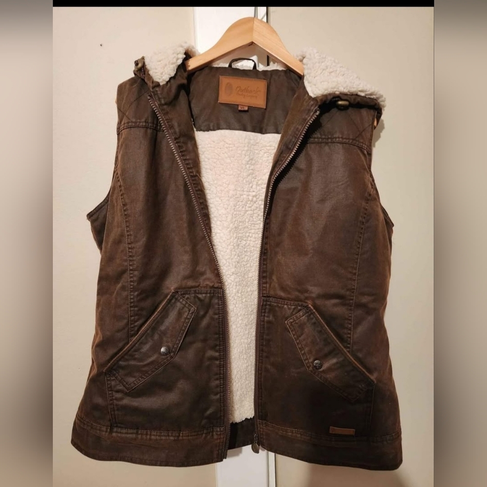 Outback Heidi Brown Sherpa-Lined Vest